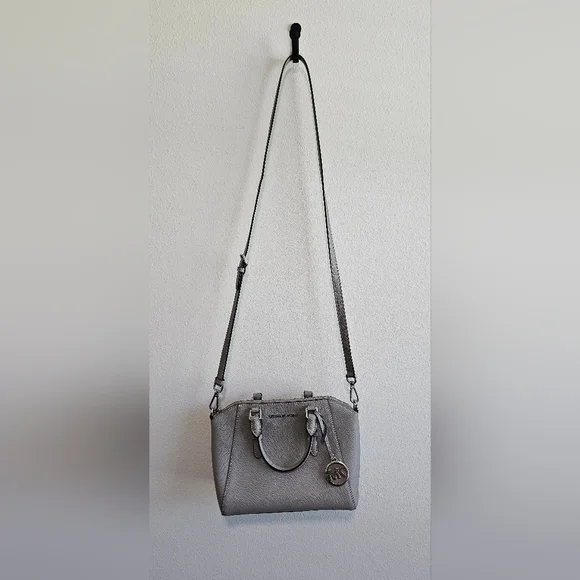 Michael Kors Gray Ciara Purse - Picture 4 of 17